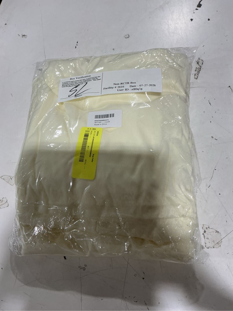 Condition photo showing Good Condition for 10ft & 12ft ivory backdrop 