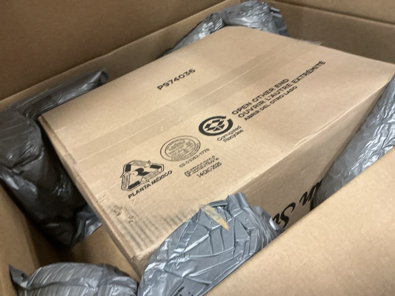 Condition photo showing New/Like New for american standard 0495.300.020 ovalyn 17-1/8 by 14-1/8-inch under counter lavatory sink, white