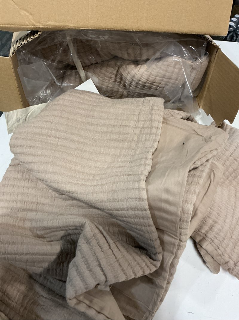 Condition photo showing As Is for EVERGRACEHOME Cotton Coverlet Set King Size 3 Pieces, Lightweight Soft Ribbed Matelassé Bedspread Quilt Set, Cozy Oversized Quilted Bedding Set with 2 Pillow Shams for All Seasons, Urban Taupe King (108" x 98") Urban Taupe