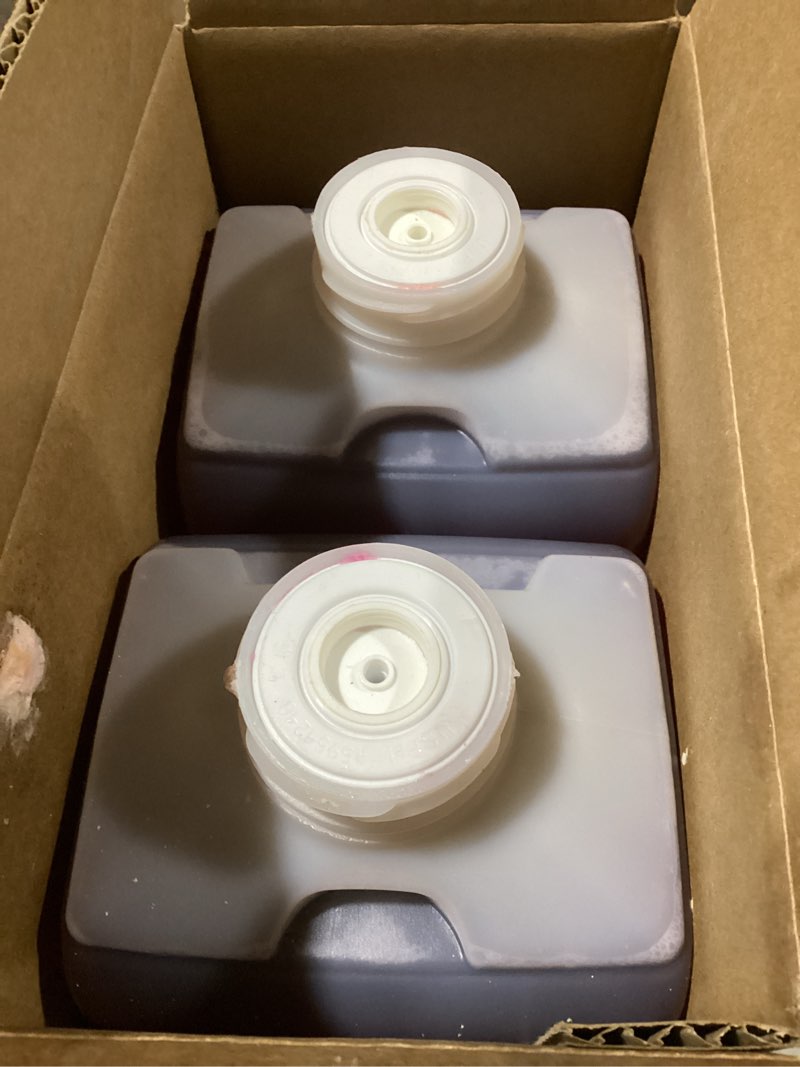 Condition photo showing Good Condition for diversey™ glance® glass and multi-surface cleaner  ammonia scent  84.5 oz bottle  case of 2 pink