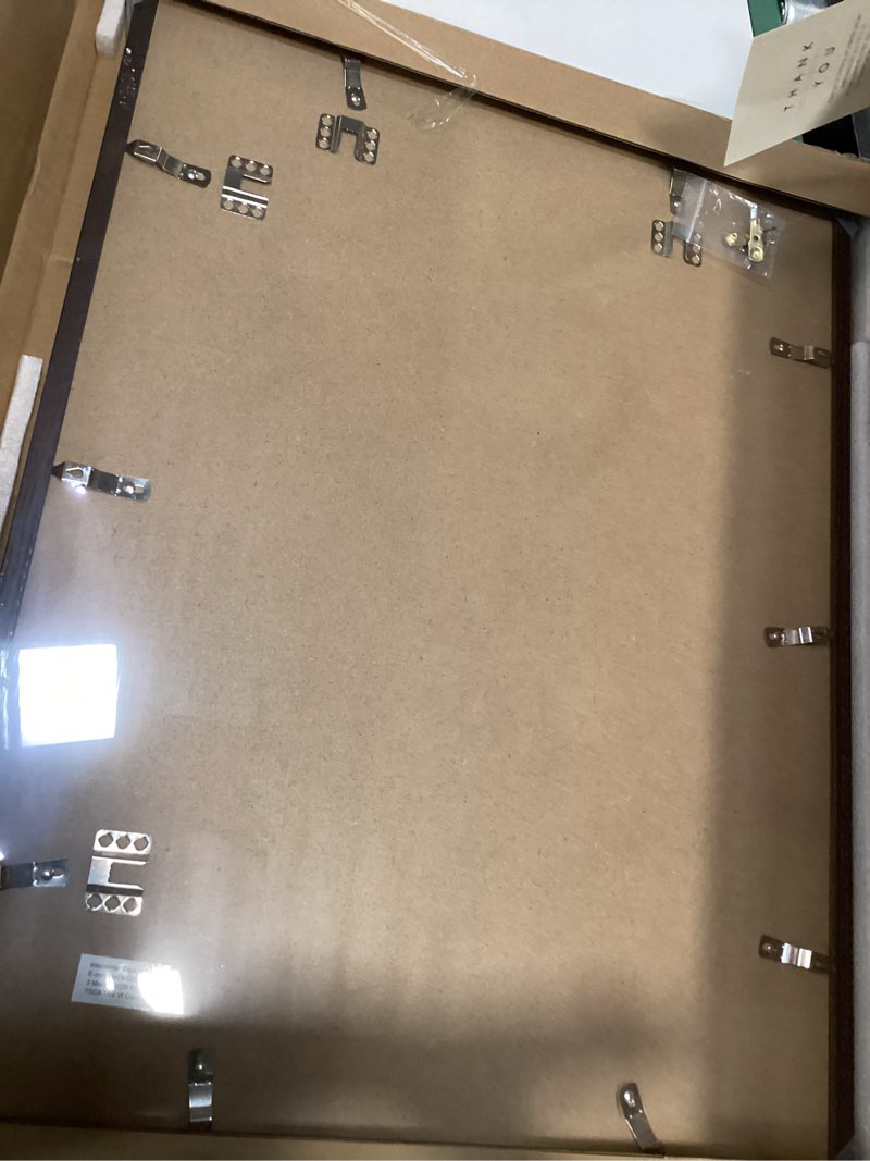 https://lotting-media.assets.bidfta.com/lotting_374c3704-ce2d-4846-8a92-e50dcbac8c98