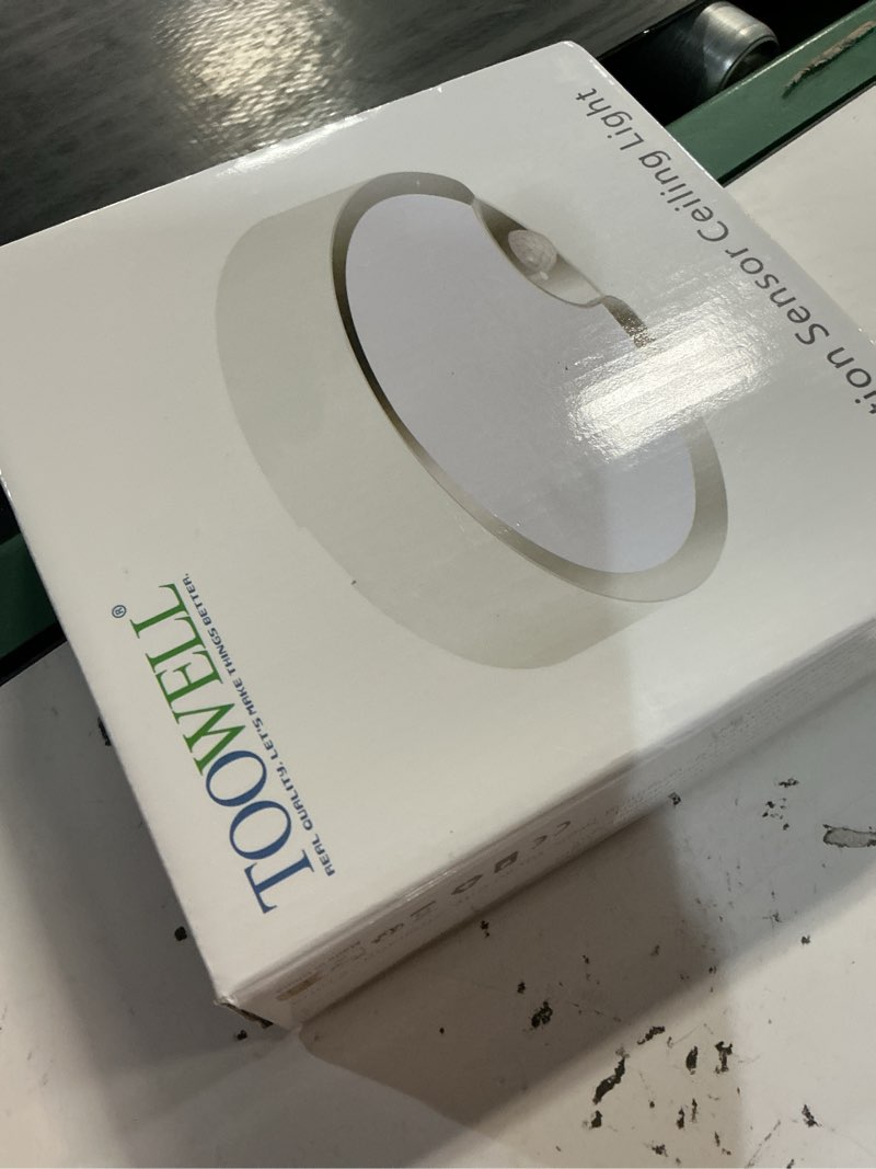 Condition photo showing New/Like New for toowell motion sensor ceiling light battery operated indoor/outdoor led ceiling lights for closet hallway pantry laundry stairs garage bathroom shower porch shed wall 400lm motion activated light white