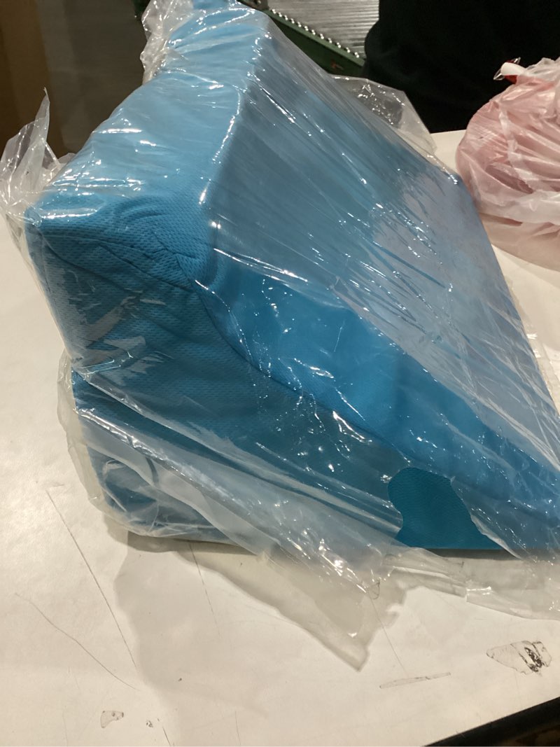 Condition photo showing New/Like New for ROYALAY Blanket Lifters for Foot of Bed, Foot Tent Blanket Support Holder for Surgery Recovery, Foot Block Pillow Cradle Tent Sleep Support Supplies for Foot, Ankle, Leg, Knee, Toes Pain(S) Small