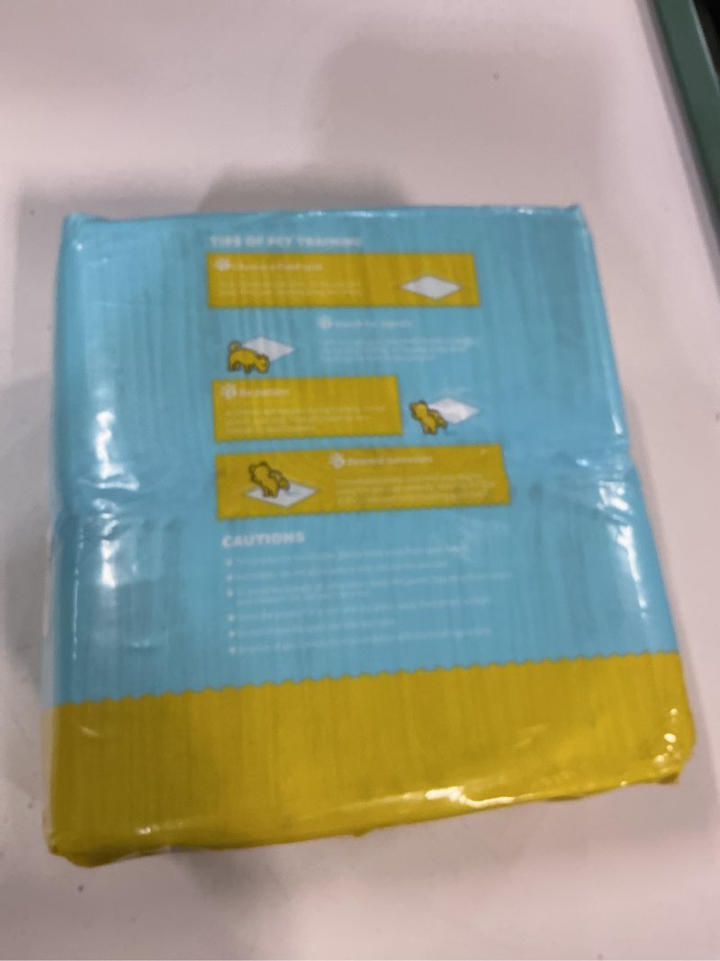 Condition photo showing New/Like New for powools puppy pads, large 22" x 22", super absorbent 6-layer dog pads, 100 count
