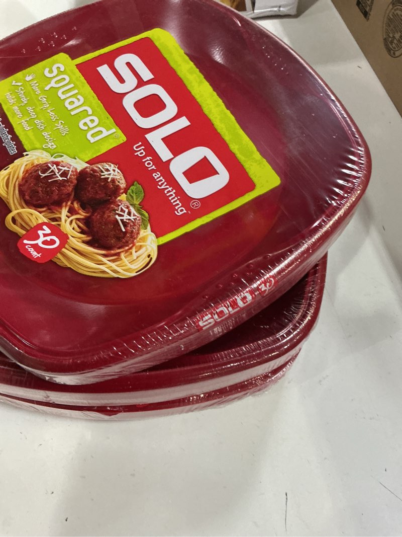 Condition photo showing New/Like New for SOLO Cup Company Plastic Plates, Red Party 10in 30 CT Plates, (Pack of 3. 90 Count Total) 10.25 Inch (Pack of 90) contemporary