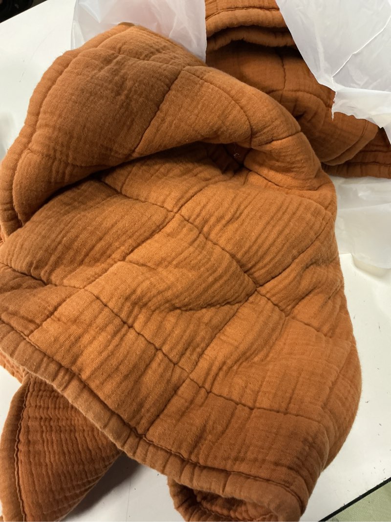 Condition photo showing Good Condition for organic airy gauze box quilt sham set, king/cal king, terracotta