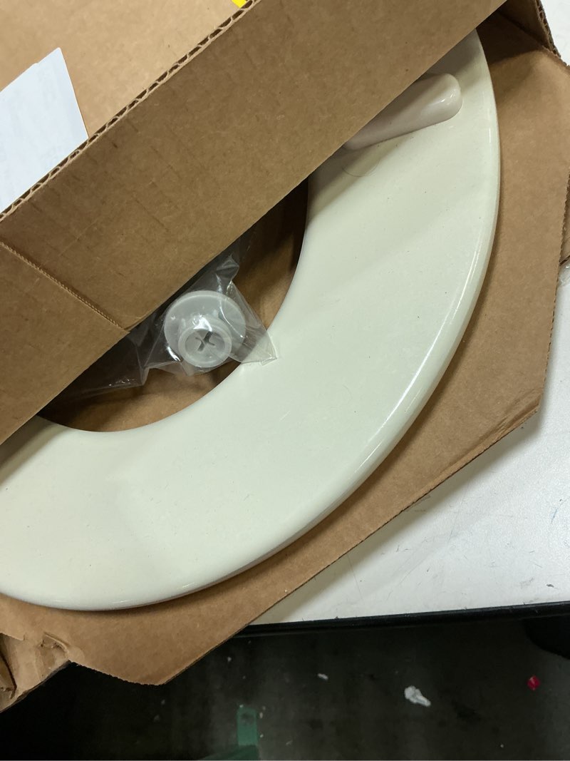 Condition photo showing Good Condition for Bemis 500EC Durable Wood Toilet Seat with Easy Clean Hinges, Made in USA, Round, Biscuit