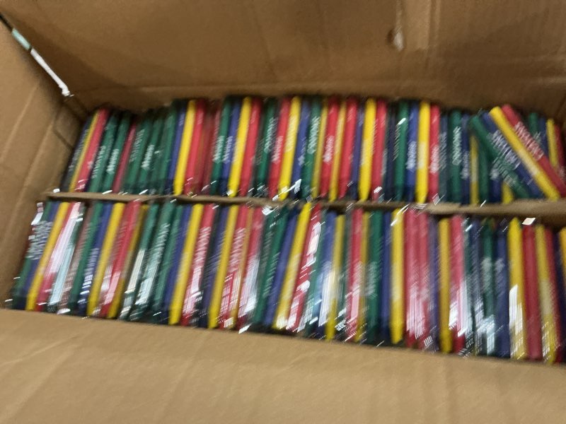 Condition photo showing Good Condition for Madisi Crayons Bulk Pack, Regular Size, 4 Colors, 400 Packs, 1600 Count