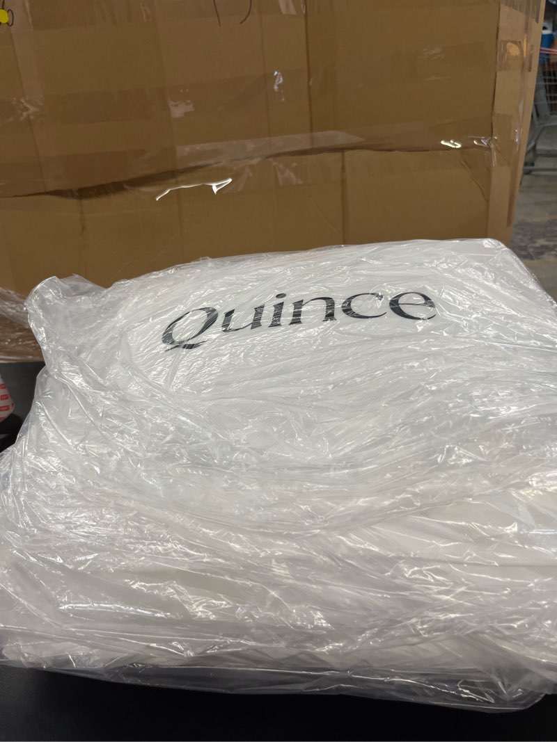 Condition photo showing New/Like New for lightweight premium down alternative comforter, king/cal king, white