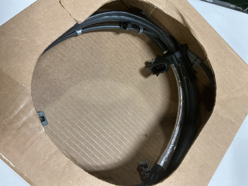 Condition photo showing Good Condition for gm genuine parts 84634113 battery negative cable