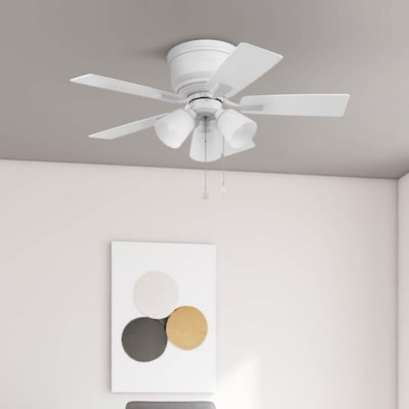  harbor breeze coachman easy2hang 42-in white with white/natural blades flush mount ceiling fan