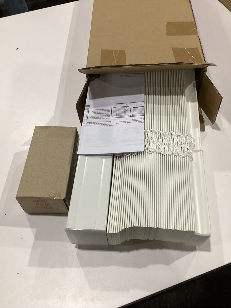 Condition photo showing New/Like New for LOTUS & WINDOWARE Cordless 2-inchFaux Wood Blind 18" Wide x 72" Long,(Soft White-Antique White),Smooth, Room Darkening, Horizontal Blinds for Living Room, Bedroom, Interior Door Windows - 18 x 72,Sof 18"W x 72"H Soft White