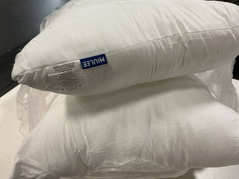 Condition photo showing Good Condition for MIULEE Throw Pillows Inserts, Pack of 2 20x20 Inch 100% Virgin Fiber Filling Bed Couch Pillows