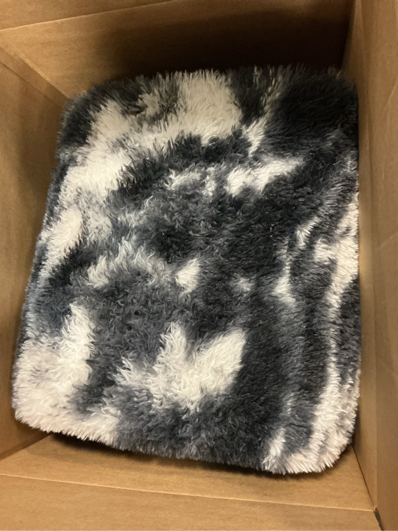 Condition photo showing Good Condition for Black and White Rug for Living Room, 9x12 Fluffy Plush Area Rugs Anti-Skid Floor Carpets, Ultra Soft Modern Indoor Shag Rug for Bedroom Kids Room Nursery Dorm Home Decor Aesthetic 9' x 12' (Rectangular) Black White