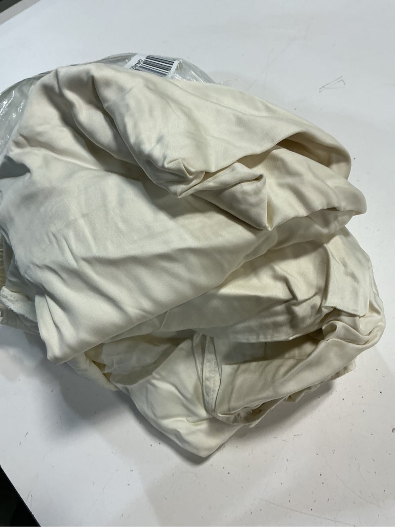 Condition photo showing As Is for bamboo duvet cover set, king/cal king, ivory