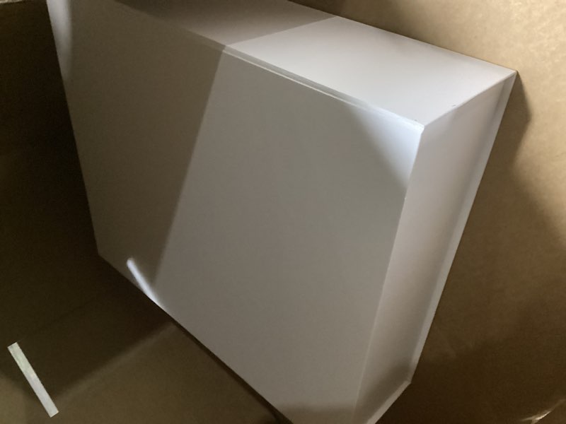 Condition photo showing Good Condition for extra large gift box with lid 16.3x14.2x5 inches, white magnetic gift box for clothes and large gifts (matte white) 16.3x14.2x5-white-magnetic closure-1 pack
