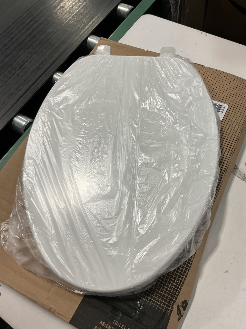 Condition photo showing Good Condition for bemis 170 durable plastic toilet seat, elongated, white