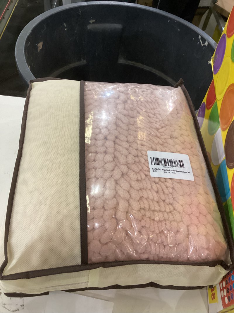 Condition photo showing New/Like New for FLOLEOPA Non Slip Thick Shaggy Chenille Coral Pink Bathroom Rug Sets 2 Piece, Thickened Hot Melt Rubber Bottom Bath Mats for Bathroom, Bath Rugs Quick Dry Machine Washable for Shower Mat