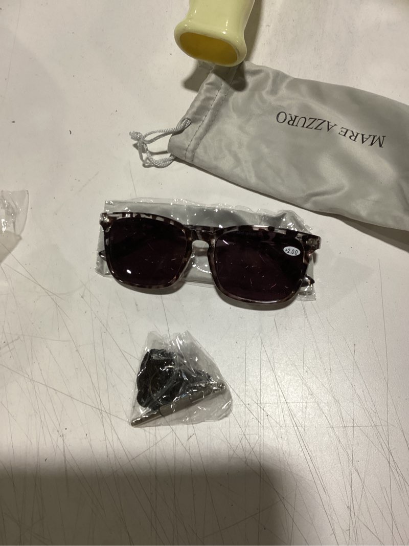Condition photo showing Good Condition for mare azzuro reader sunglasses for women 0.50 0.75 1.00 1.25 1.50 1.75 2.00 2.25 2.50 2.75 3.00 3.25 3.50 3.75 4.00 (leopard, 2.00) a-leopard 2.0 x