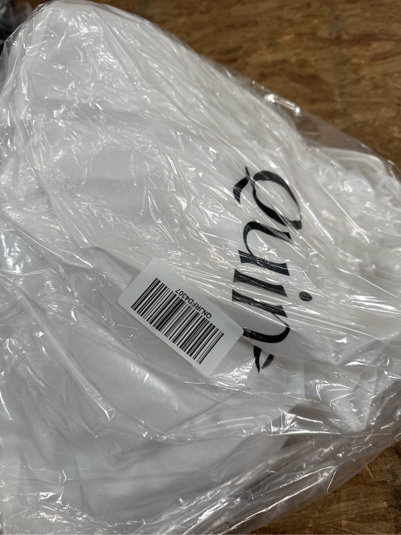 Condition photo showing Good Condition for classic organic percale sheet set, king, white