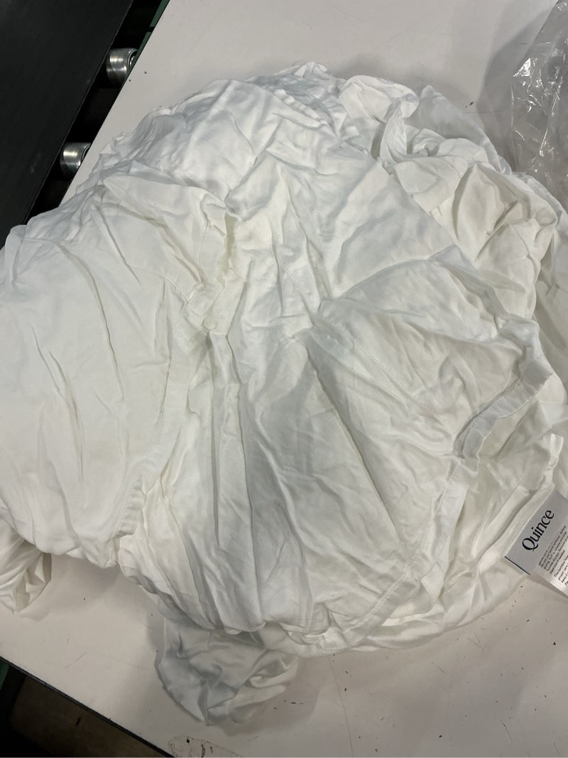 Condition photo showing As Is for quince bamboo sheet set 4 queen 