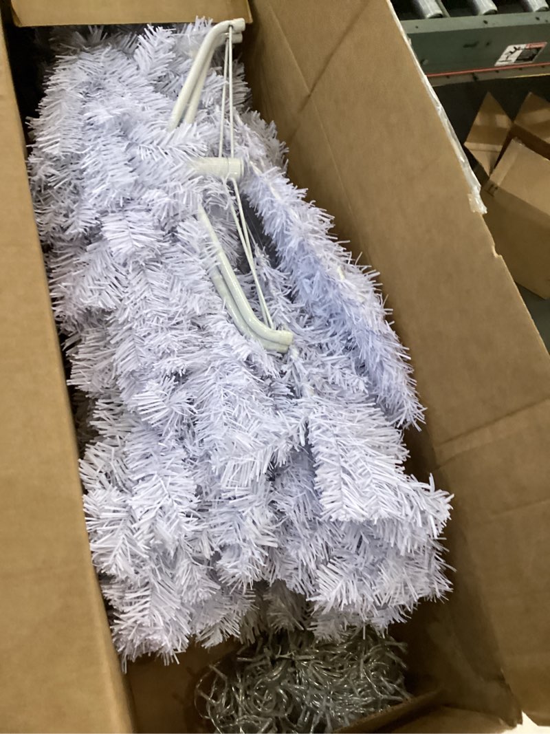 Condition photo showing New/Like New for Lulu Home 6FT Christmas Tree, Artificial Christmas Tree with RC 300 LEDs Warm White & Multicolored String Lights(NOT Pre-Strung) for Indoor Outdoor Winter Decoration, 11 Lighting Modes with Timer
