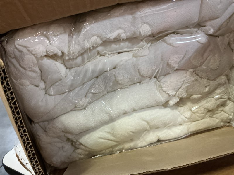 Condition photo showing Good Condition for comfort spaces cotton comforter set jacquard pom-pom tufts design, down alternative, all season modern bedding, matching shams, twin/twin xl, phillips, ivory twin/twin xl ivory