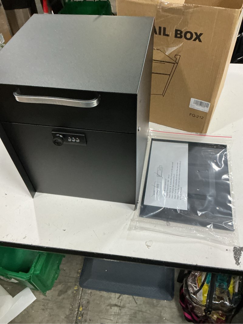 Condition photo showing New/Like New for post mount locking mailbox with code lock - large capacity security password metal lock mailbox - waterproof vertical drop mail box outdoor black4