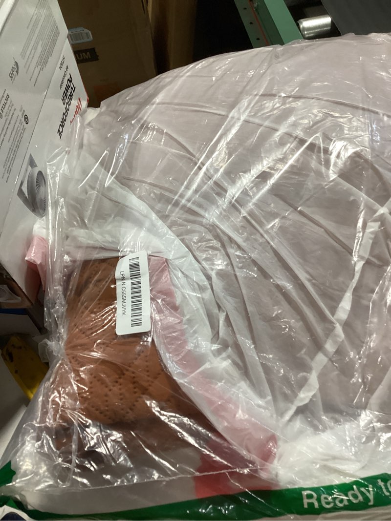 Condition photo showing As Is for leaonme full/queen quilt set 3 pieces,lightweight burnt orange/rust bedspread-90''x98'',soft microfiber summer quilt,luxurious warm coverlet sets for all seasons (includes 1 quilt, 2 shams) umber-bamboo full/queen (90''x98'')