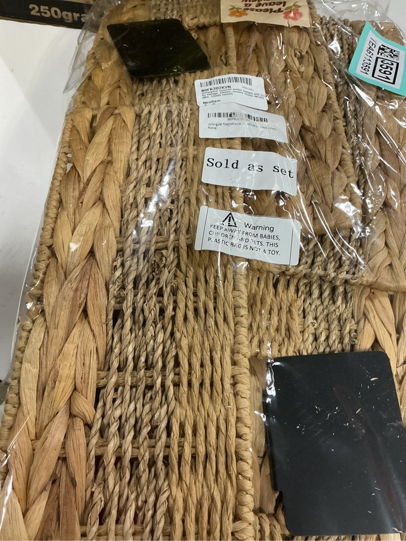 Condition photo showing Good Condition for rectangular hyacinth wicker baskets with liners for storage, kitchen, laundry 12x9x5 iNCHES (Mix, 12x9x5 Inches) Mix 12x9x5 Inches