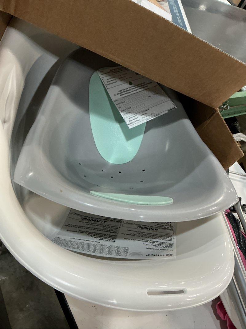 Condition photo showing Good Condition for safety 1st 3-in-1 clean fun plastic rigid baby bathtub, harbor mist