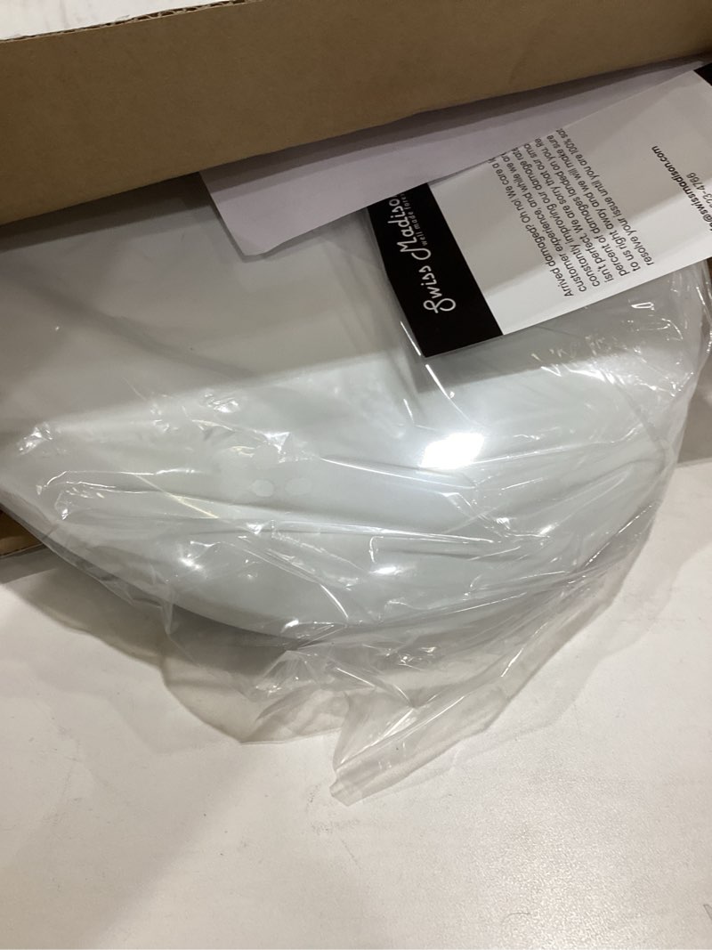 Condition photo showing Good Condition for Swiss Madison SM-SES98 Standard Elongated Seat