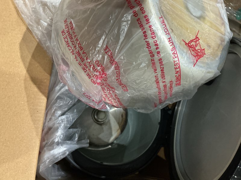 Condition photo showing As Is for aroma professional digital rice cooker, multicooker, 4-cup (uncooked) / 8-cup (cooked), steamer, slow cooker, oatmeal cooker, sts, auto keep warm, 2 qt, stainless steel exterior, arc-954sbd 4-cup uncooked rice