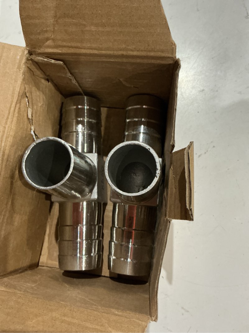 Condition photo showing Good Condition for 304 stainless steel 1-1/4" barb x 1-1/4" tee joint fitting union for water, fuel, air - 2pcs 1-1/4" barbed t shape barb
