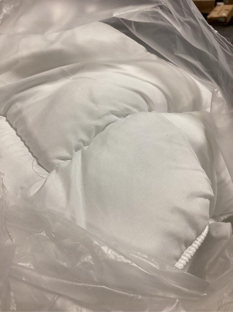 Condition photo showing Good Condition for Ultra Soft Queen Size Mattress Topper - Viscose Made from Bamboo Pillow Top Mattress Pad for Back Pain Relief - Naturally Cooling for Hot Sleepers, Green Green Queen