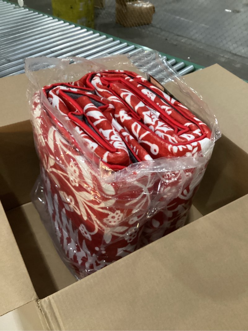 Condition photo showing New/Like New for 2x10 Washable Christmas Runner Rug with Non Slip Backing, Absorbent & Dirt-Trapping, Red and White High-Low Textured Floral Hallway Carpet for Kitchens, Laundry Rooms, Bathrooms, Entryways Red 2' x 10' (Rectangular)