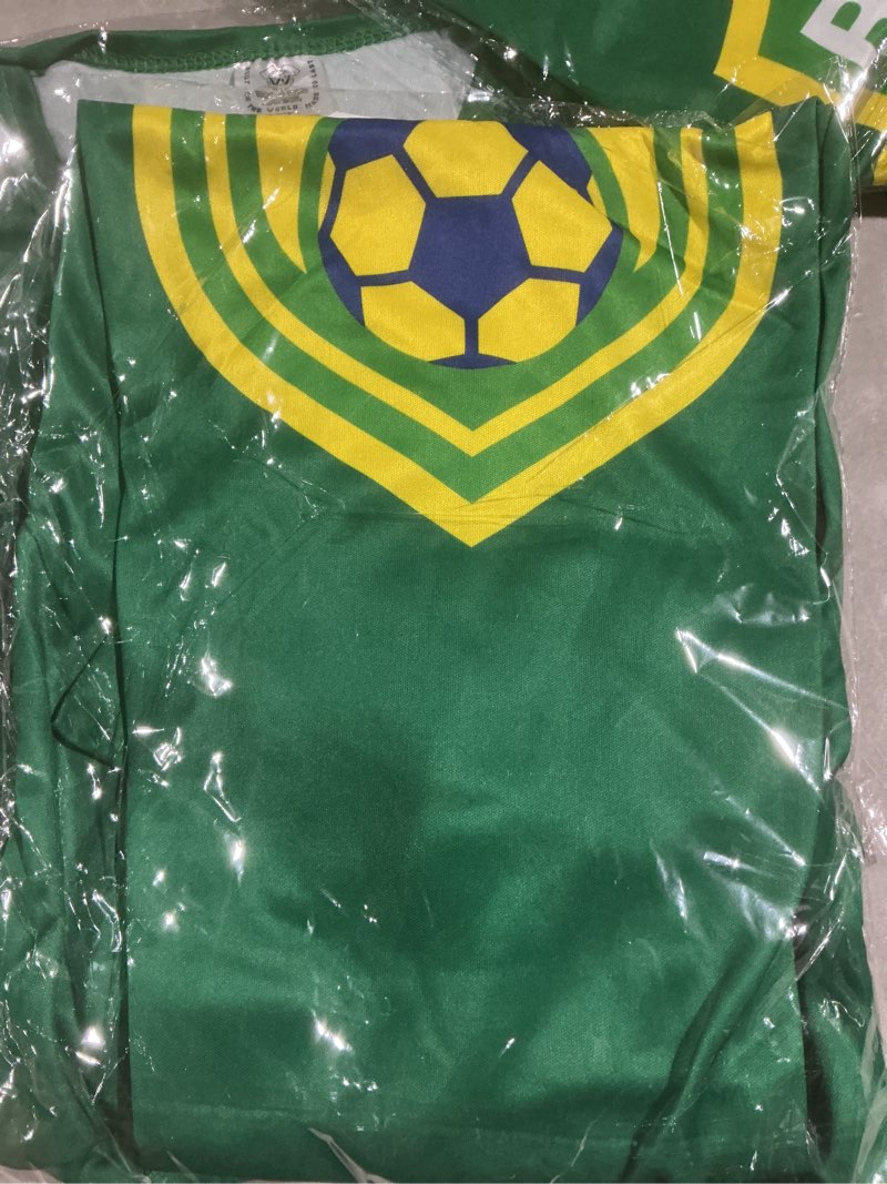 Condition photo showing Good Condition for brasil tshirt small