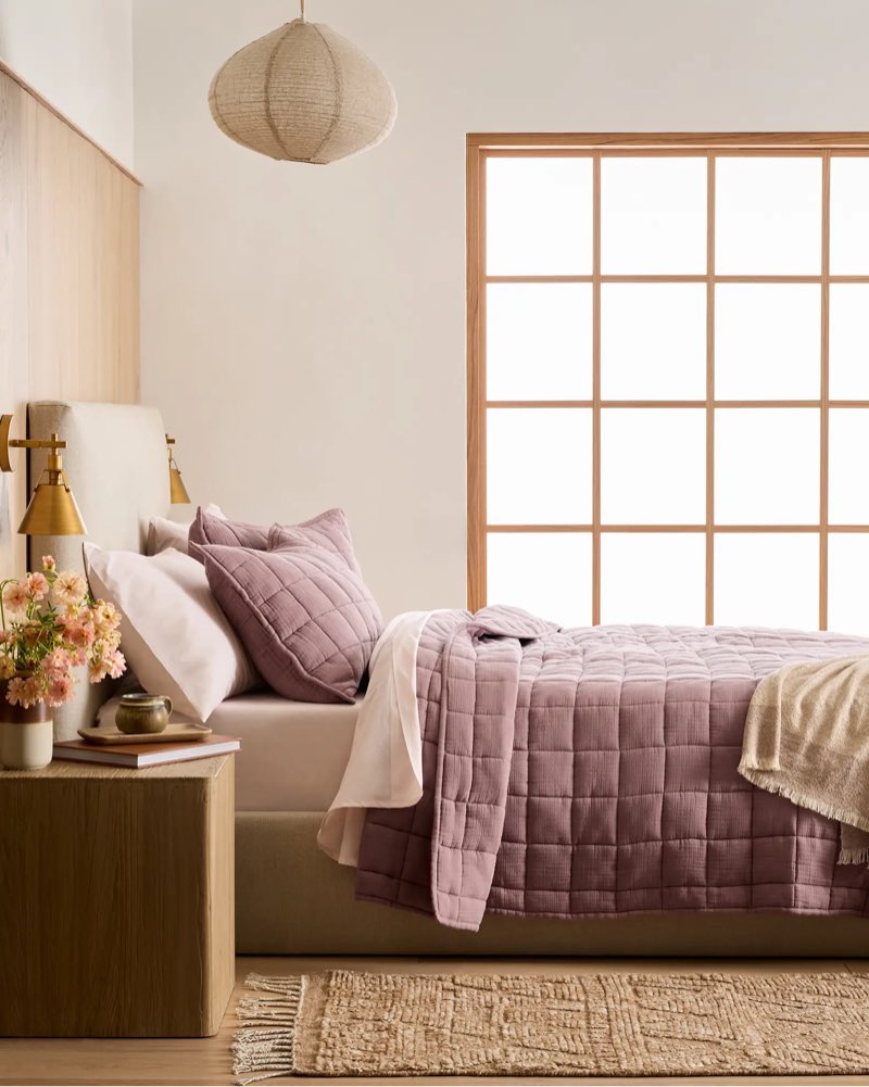 quince organic airy gauze box quilt color fig size