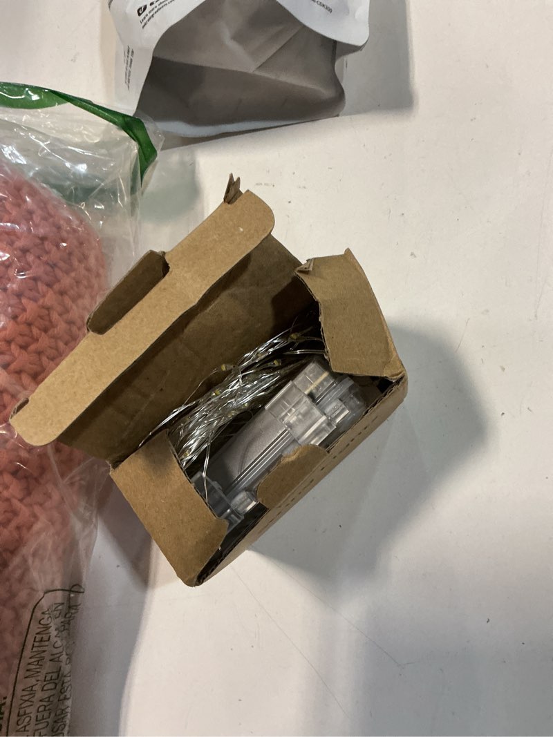 Condition photo showing New/Like New for Minetom Fairy Lights Battery Operated with Remote, 33Ft 100 LED Waterproof String Lights Indoor Outdoor, Starry Twinkle Light for Christmas Home Bedroom Wedding DIY Centerpiece Decor Warm White 100LEDs