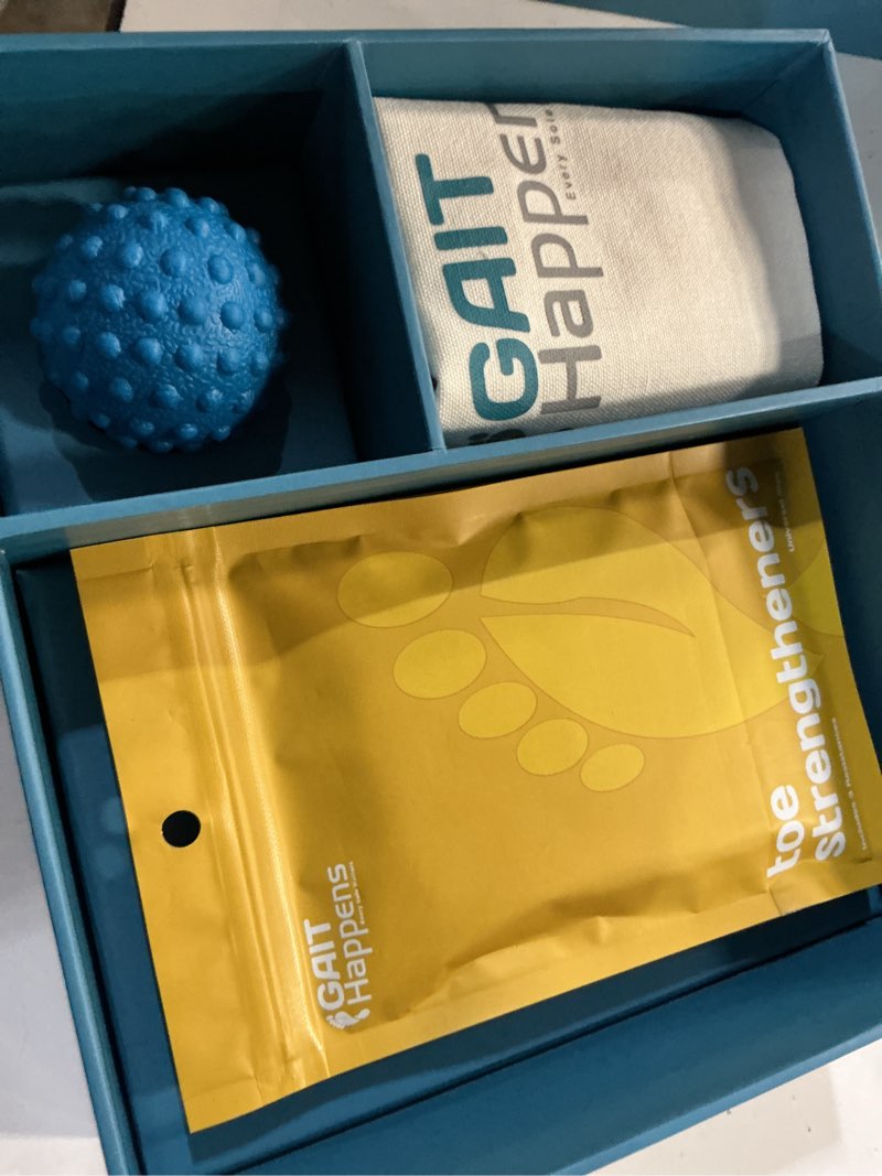 Condition photo showing Good Condition for gait happens foot health kit – strengthen & mobilize your feet. includes: toe spacers, toe strengtheners, massage ball, resistance band and carrying bag small
