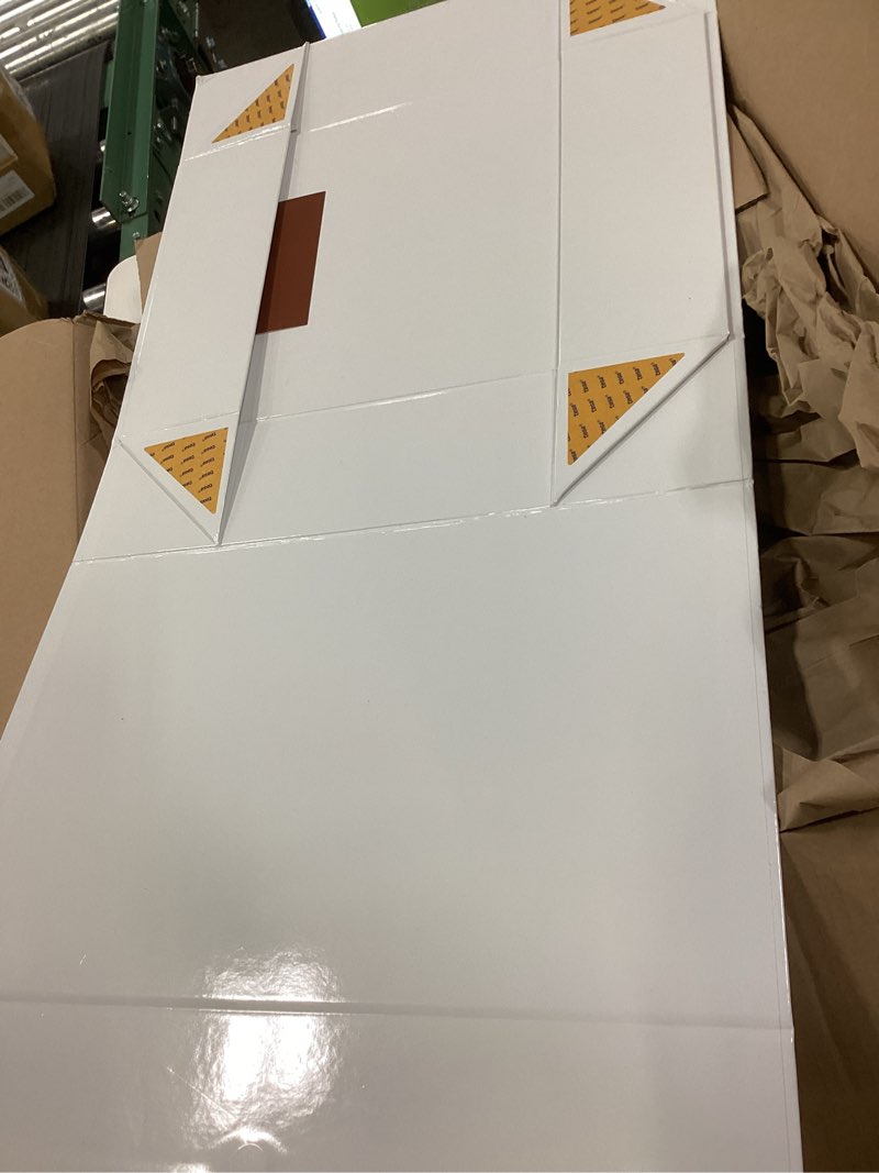 Condition photo showing Good Condition for PACKHOME St.Patrick's Day Extra Large Gift Box 17.5x11.3x4.3 Inches, Sturdy Shirt Box with Magnetic 