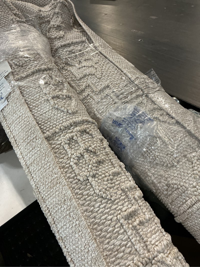 Condition photo showing As Is for j my texas house nora outdoor area rug 7'10 x 10'