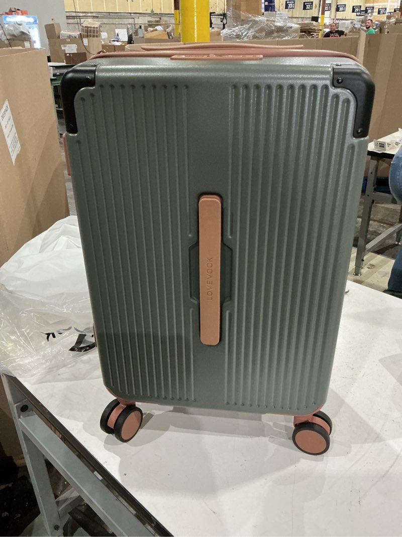 Condition photo showing Good Condition for lightweight suitecase with carry-on bag, with spinner wheels, expandable luggage, equipped with anti-pick