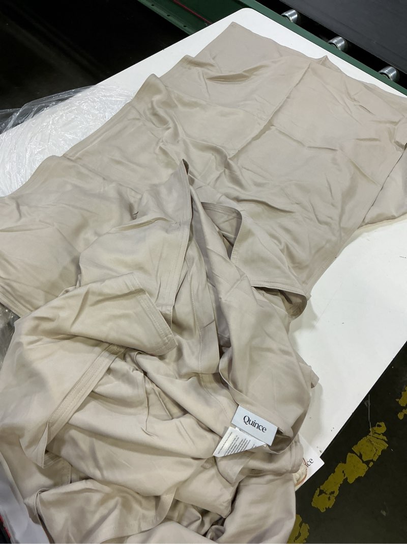 Condition photo showing Good Condition for bamboo fitted sheet set set 3 pieces size king sham color sand