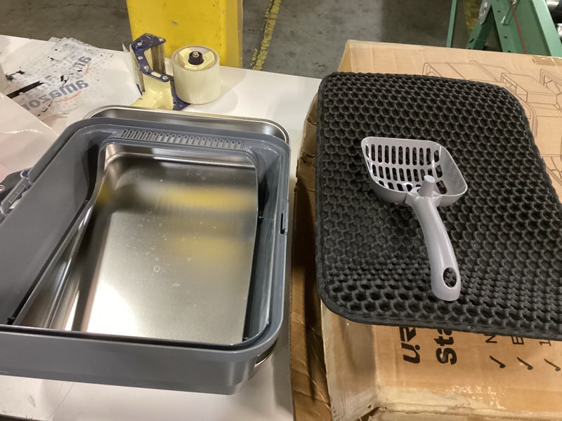Condition photo showing Good Condition for stainless steel cat litter box with lid, high wall kitty litter box for small cats, metal kitty litter box, non-sticky, anti-leakage, easy cleaning, include cat mat and scoop, 17.2"x13.2"x7.7" 1 pack grey