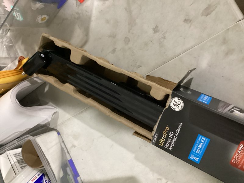 Condition photo showing Good Condition for general electric hover amplified indoor hdtv antenna, 55-mile range, vhf 1080p 4k, black, 