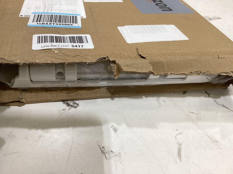 Condition photo showing Good Condition for Woodbridge Toilet Seat with Cover, White, Slow-Close, Quick-Release for Easy Cleaning.Seat 01