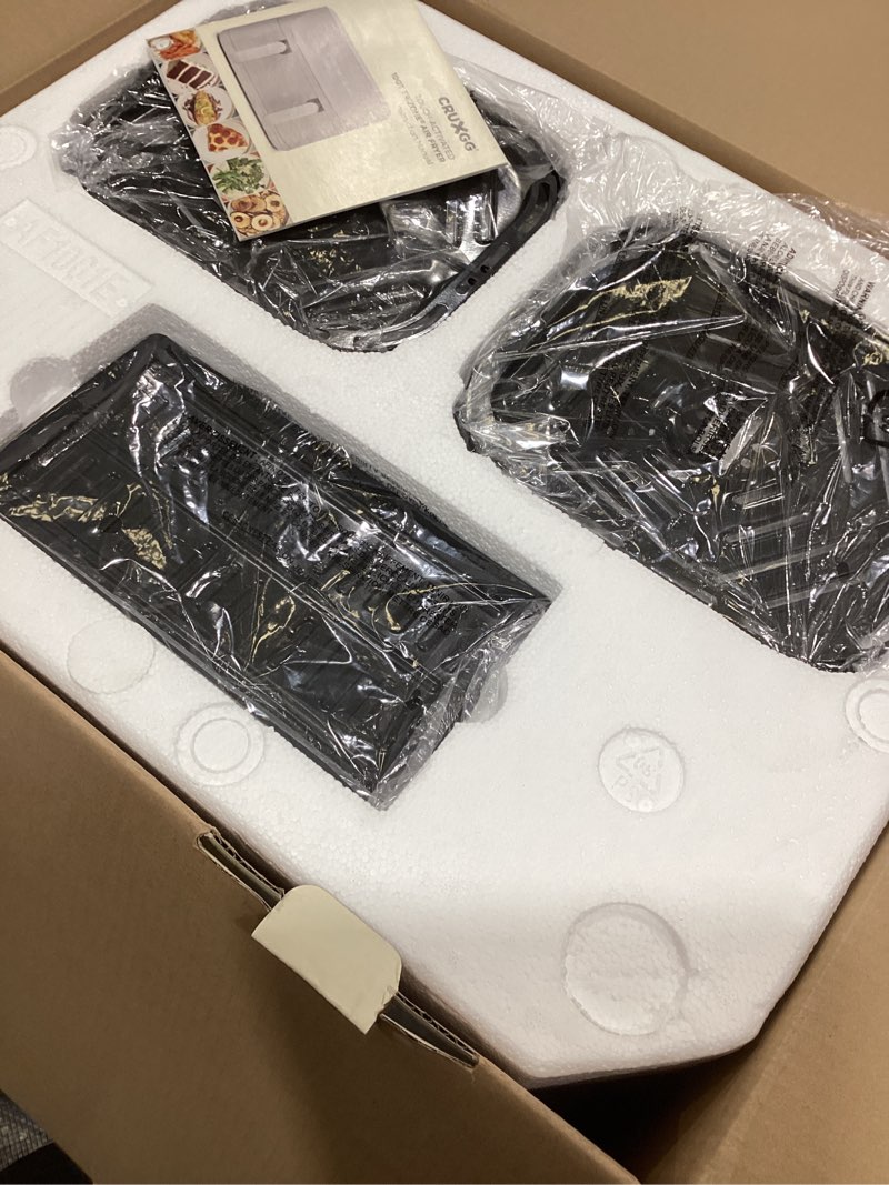 Condition photo showing Good Condition for cruxgg 10qt dual basket tri-zone air fryer gray: 1700w, cool touch handle, includes fry basket & crisping tray