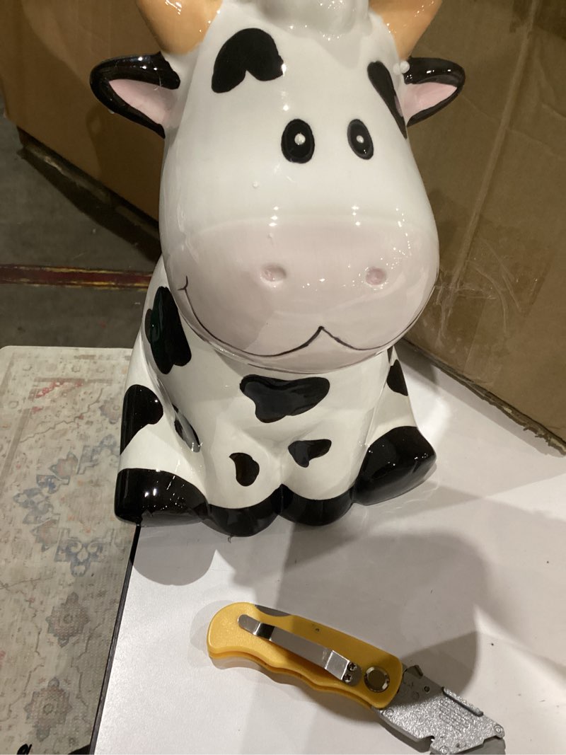 Condition photo showing Good Condition for Dolomite Ceramic 10.5 x 7.1 Everyday Cookie & Candy Jar with Airtight Lid: Perfect for Kitchen Canisters, Pet Treat Containers & Decorative Farmhouse Storage, Cute Spotted Cow White Cow