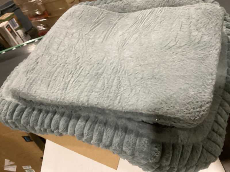 Condition photo showing Good Condition for Similar to Bedsure Orthopedic Dog Beds Large Sized Dog, Waterproof Memory Foam Pet Bed with Sides, Non-Slip Bottom and Egg-Crate Foam Large Pet Couch Sofa with Washable Removable Corduroy Cover, Grey 35.0\"L x 25.0\"W x 7\"Th Grey